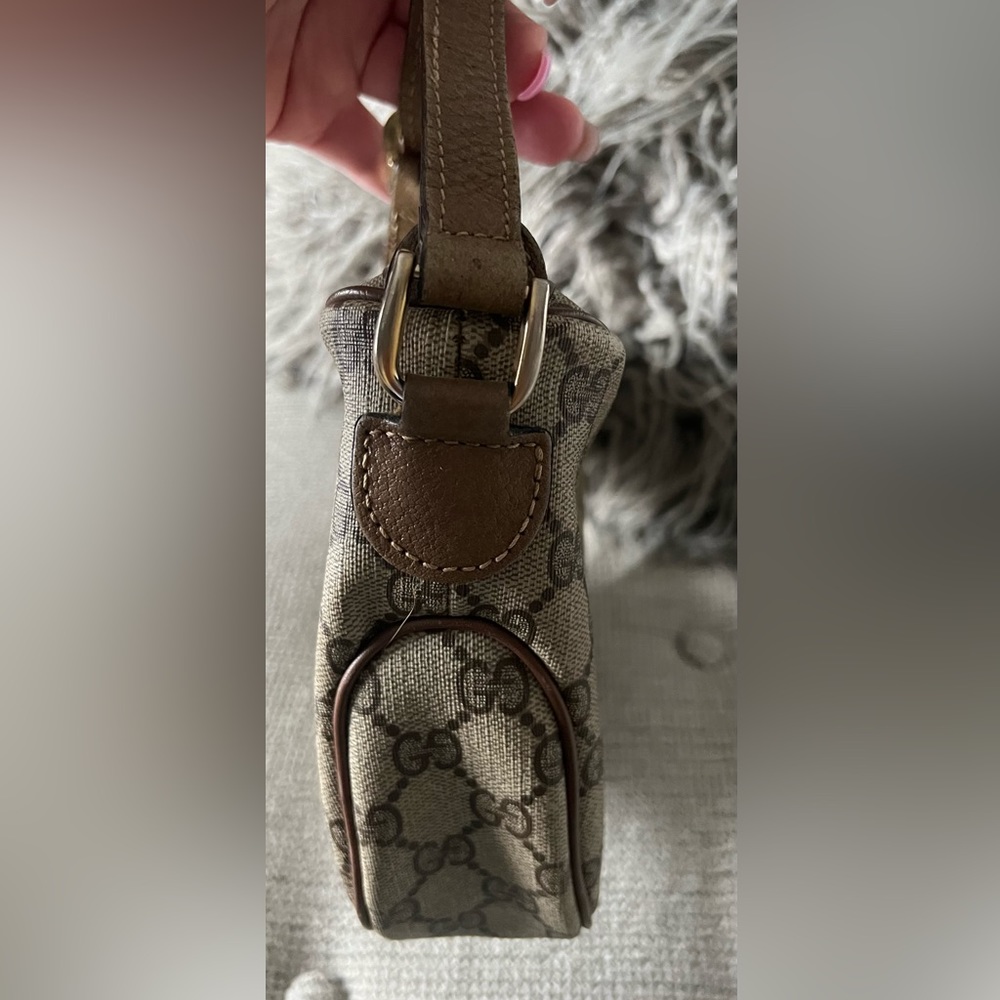 Gucci Brown GG Canvas Shoulder Bag - Picture 4 of 12